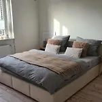 Apartment Landeskrone *
