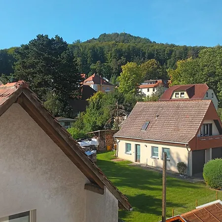 Landeskrone Апартаменты