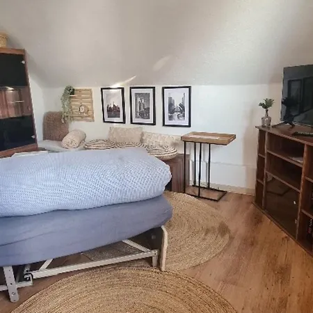 Апартаменты Landeskrone